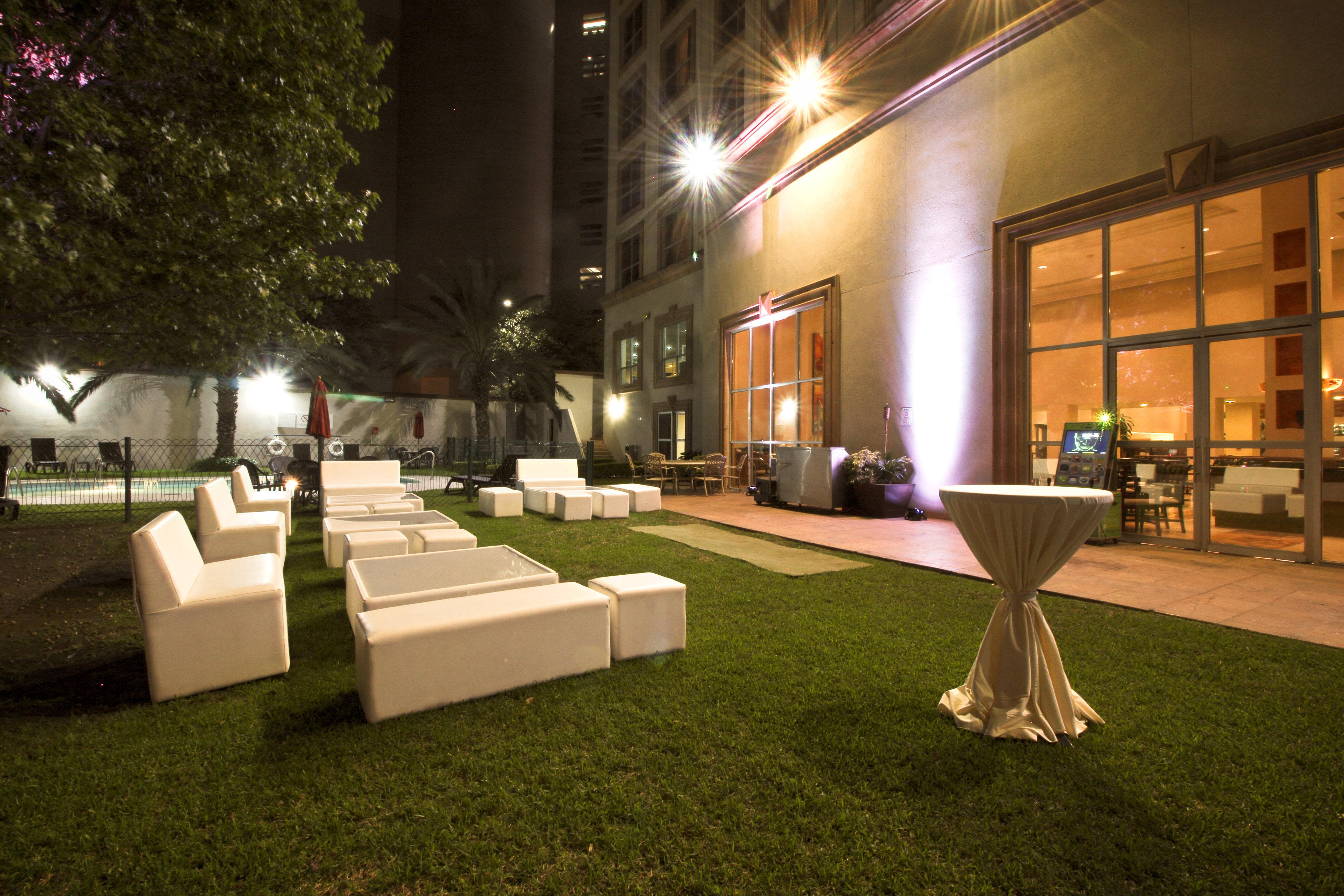 Holiday Inn Monterrey Valle By Ihg San Pedro Garza Garcia Экстерьер фото